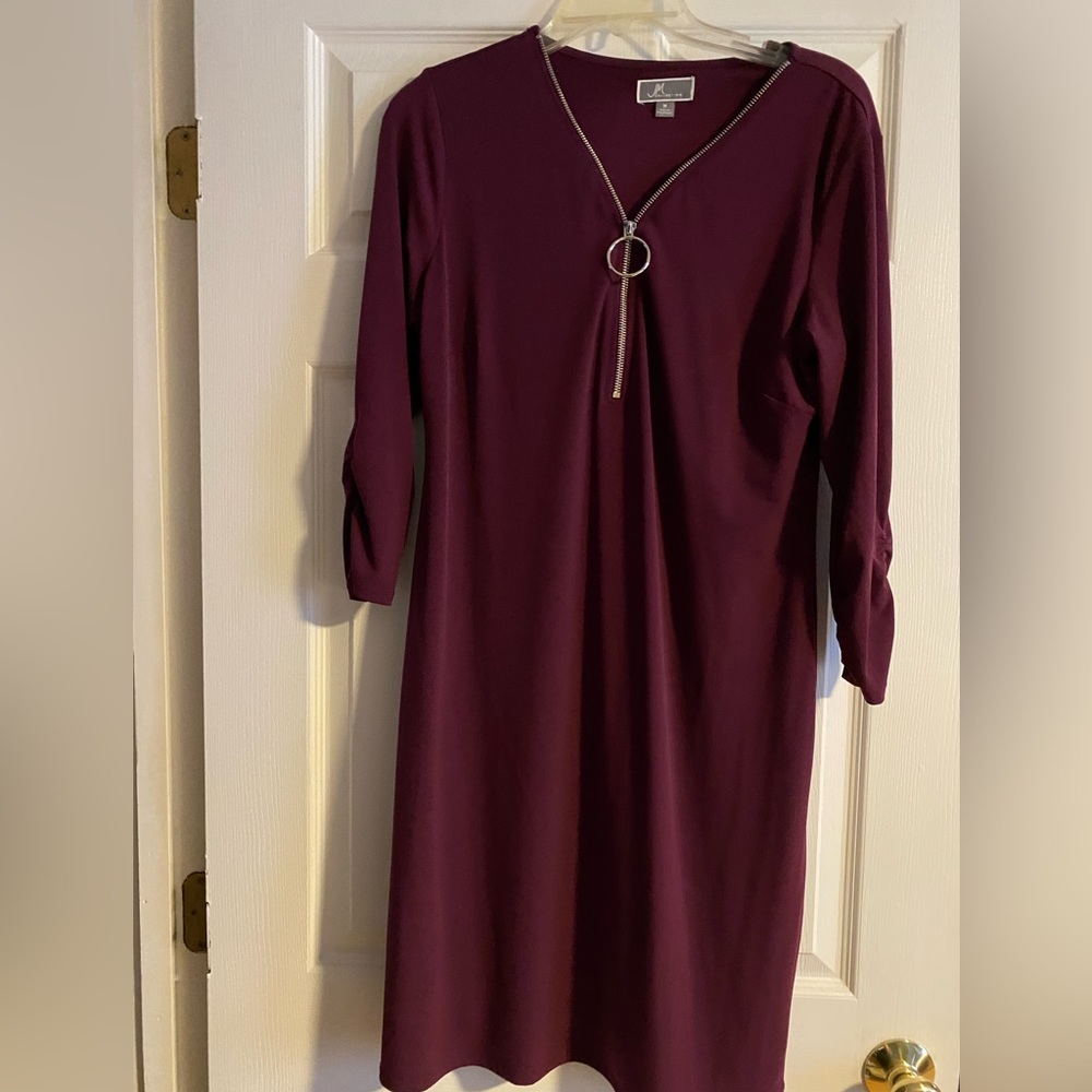 * JM Collection Size Medium Zip Detail Dress *FINAL PRICE*